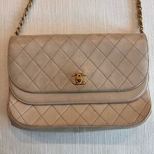 Vintage Chanel Classic Beige Quilted Shoulder Bag